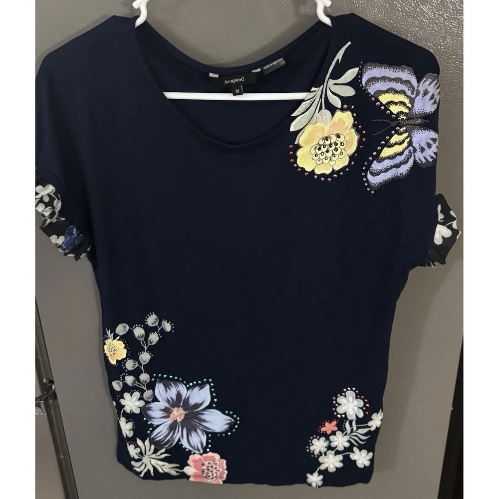 Desigual Top T-Shirtโ Short Sleeve Women's Medium Blue Printed Whimsical